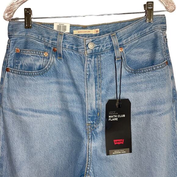 NWT Levi’s Math Club Flare High Rise Crop Jeans Denim in Light Wash Size 30 - Picture 4 of 11